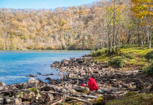 Lake Tachibana Walking Tour near Noboribetsu