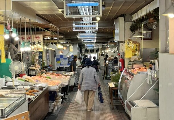 [One-Day-Only Market Kitchen] Grasp the "Gan-gan" Spirit of Otaru’s Merchant Roots: An Onigiri Class with a Seafood Expert